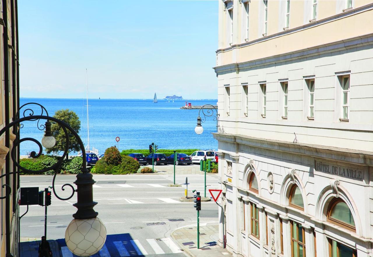 Youme Design Place Hotel Trieste Esterno foto