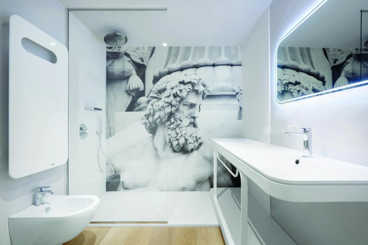 Youme Design Place Hotel Trieste Esterno foto