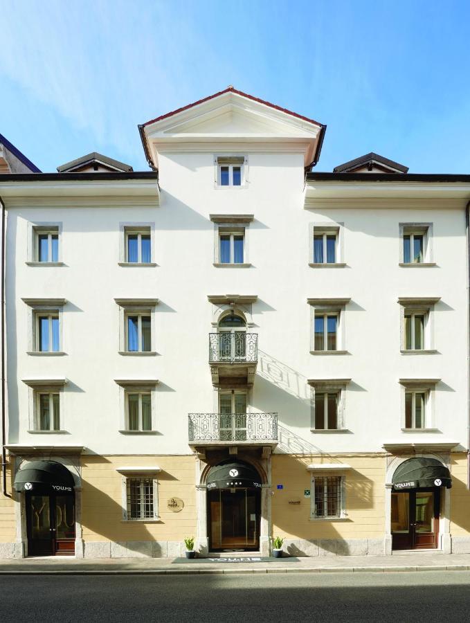 Youme Design Place Hotel Trieste Esterno foto