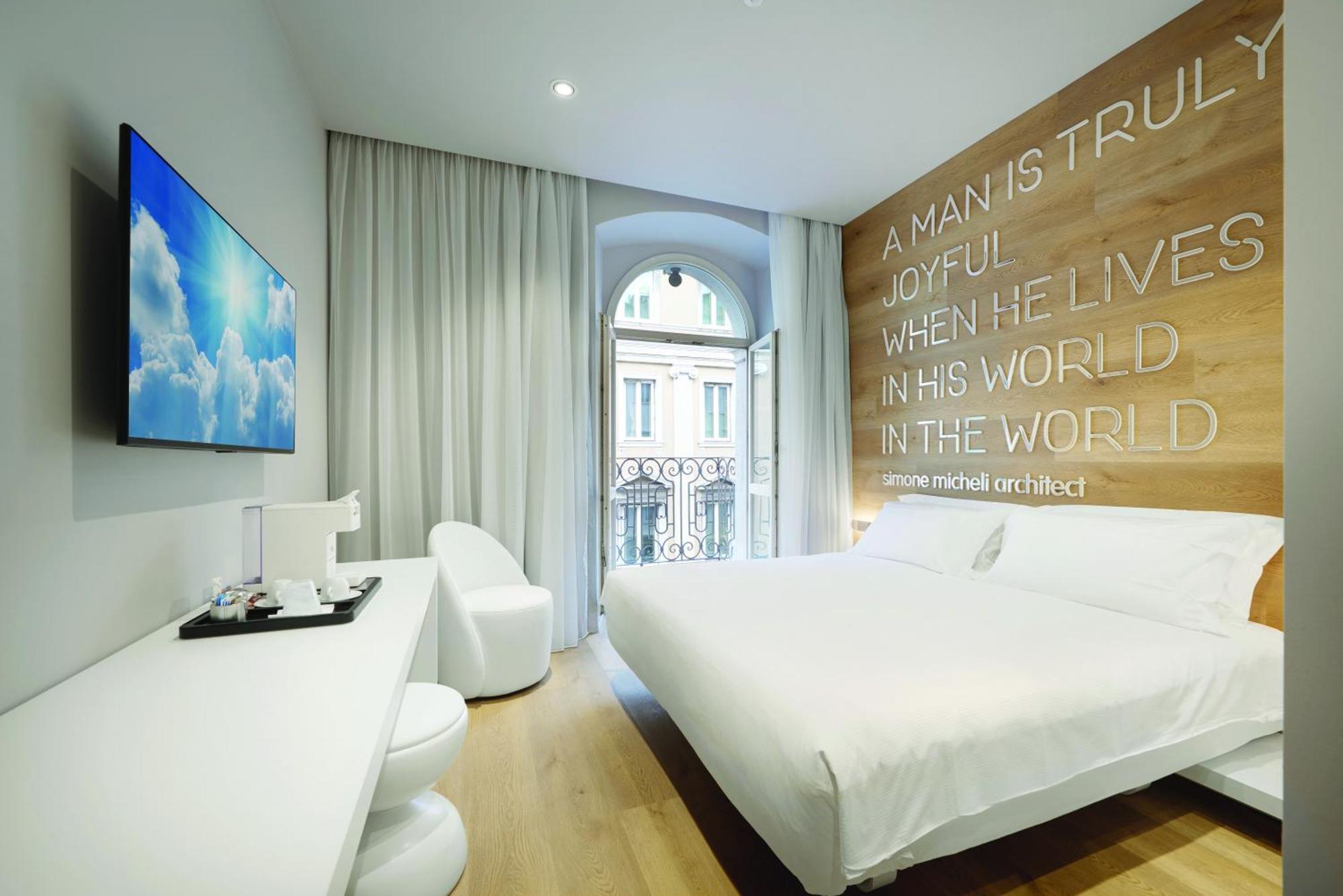Youme Design Place Hotel Trieste Esterno foto