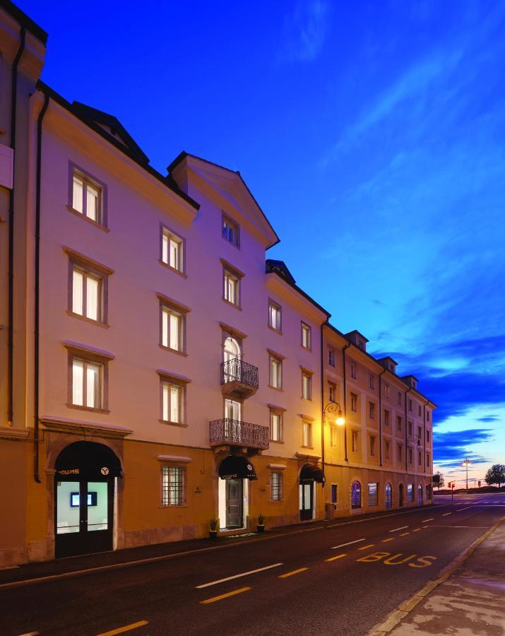 Youme Design Place Hotel Trieste Esterno foto