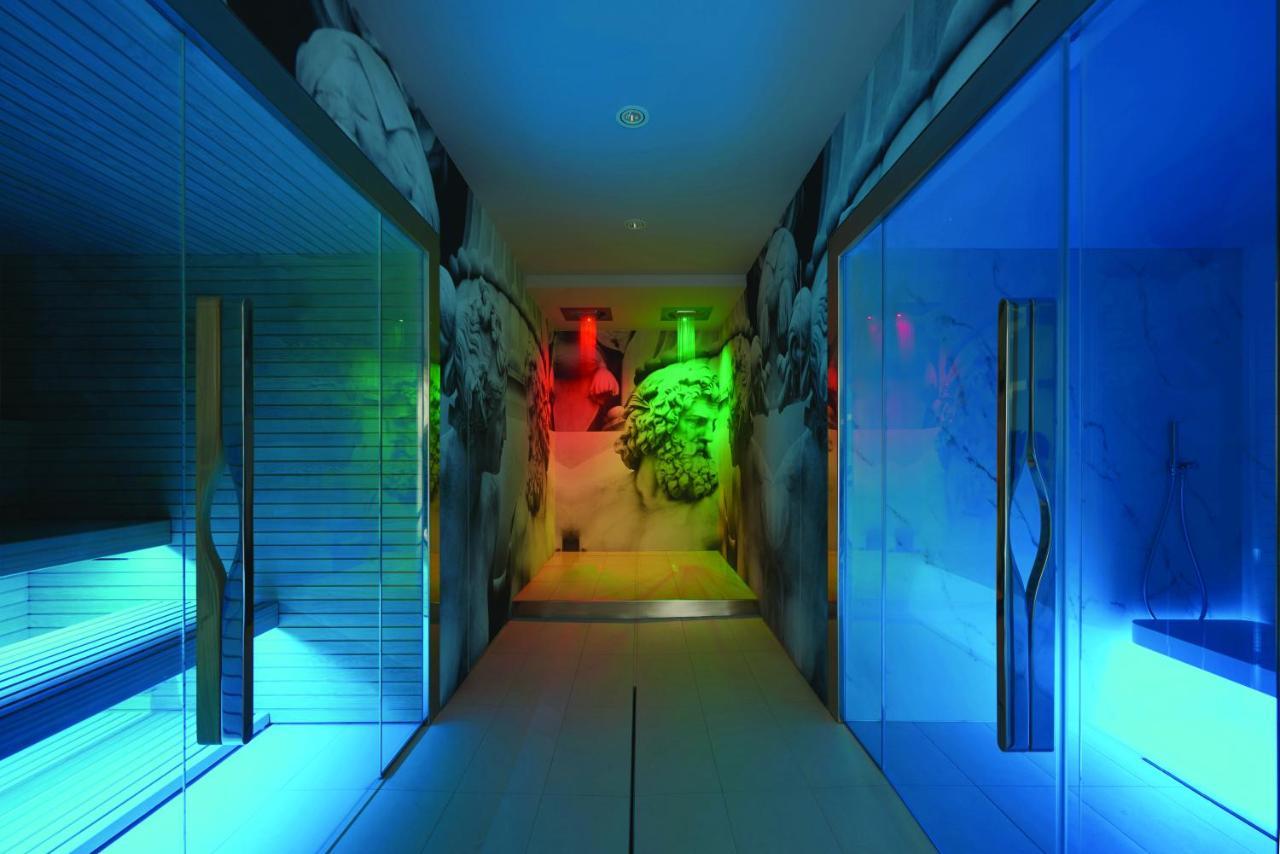 Youme Design Place Hotel Trieste Esterno foto