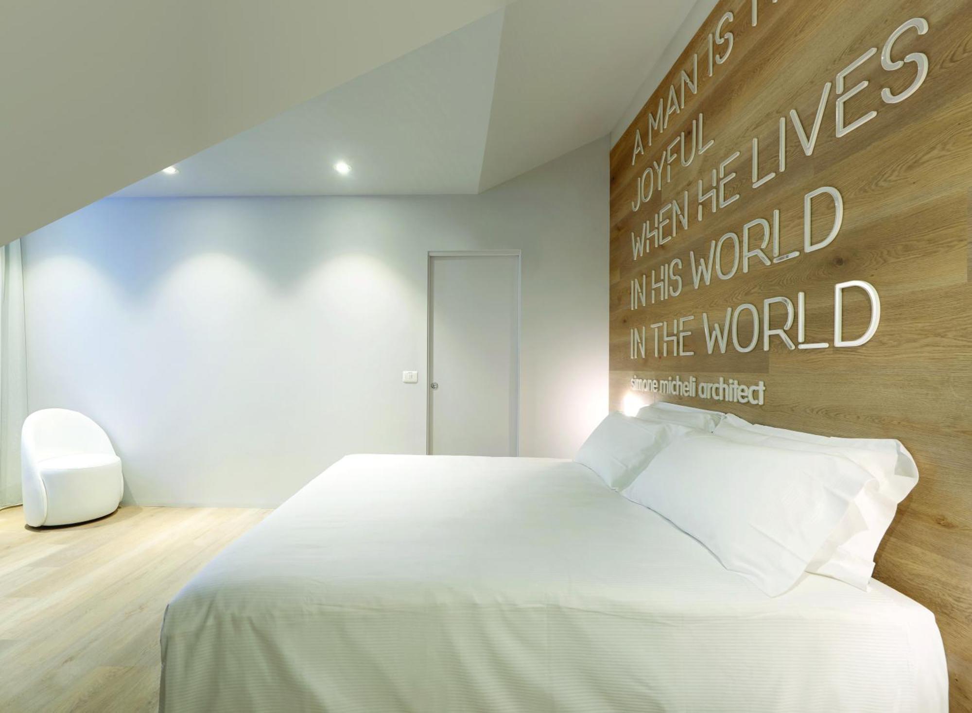 Youme Design Place Hotel Trieste Esterno foto
