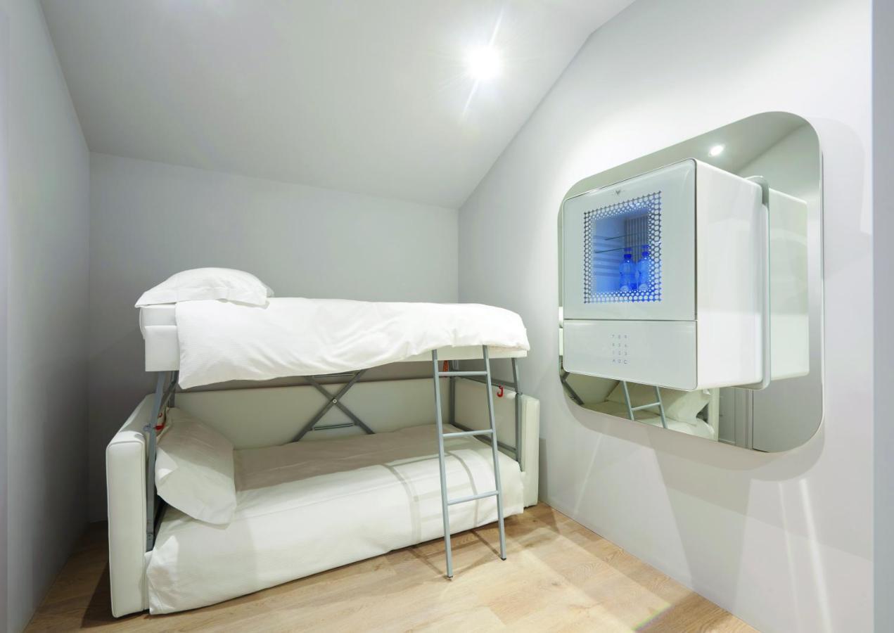 Youme Design Place Hotel Trieste Esterno foto