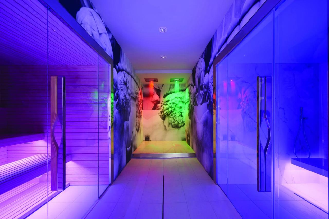 Youme Design Place Hotel Trieste Esterno foto
