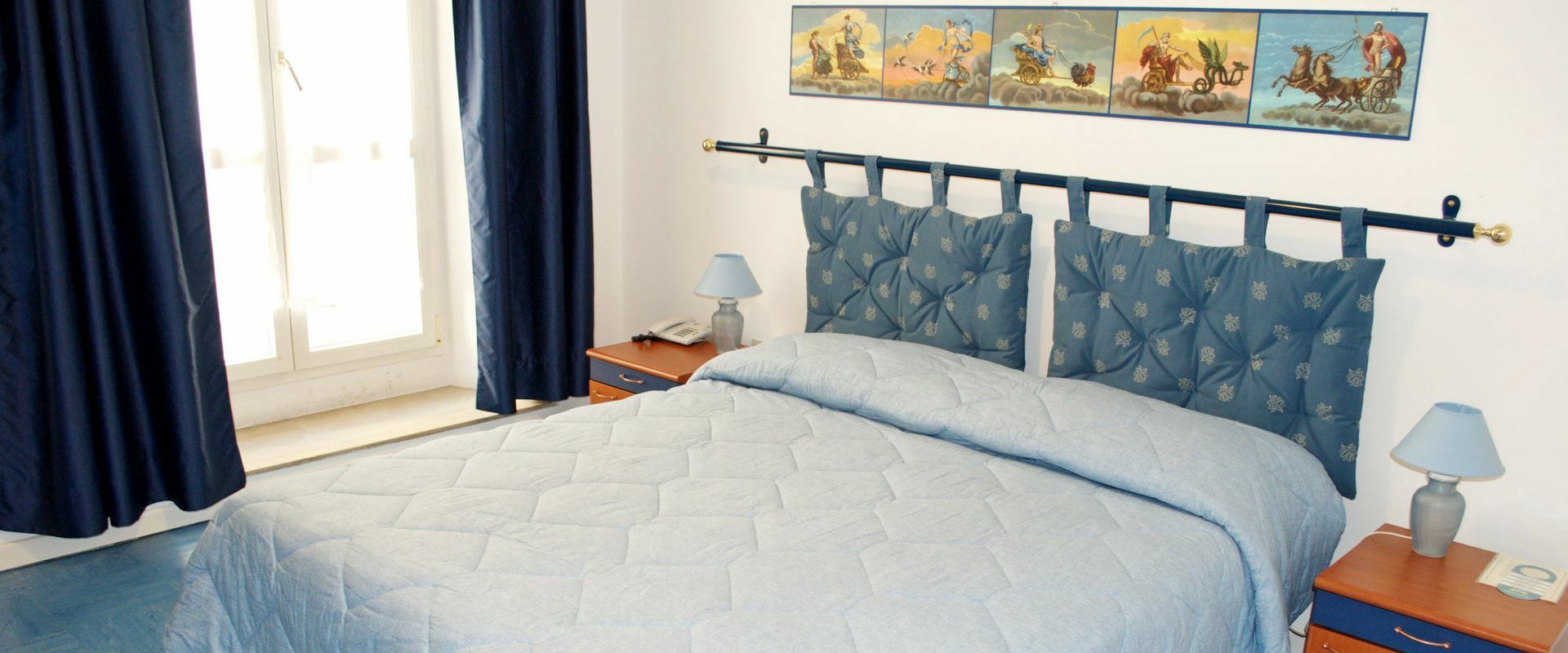 Youme Design Place Hotel Trieste Esterno foto